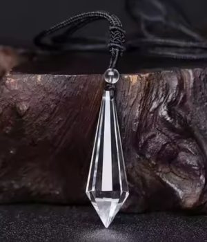 Pendule pyramide cordon